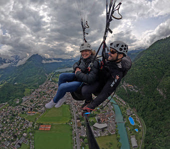 AlpinAir Paragliding Interlaken thumb 4